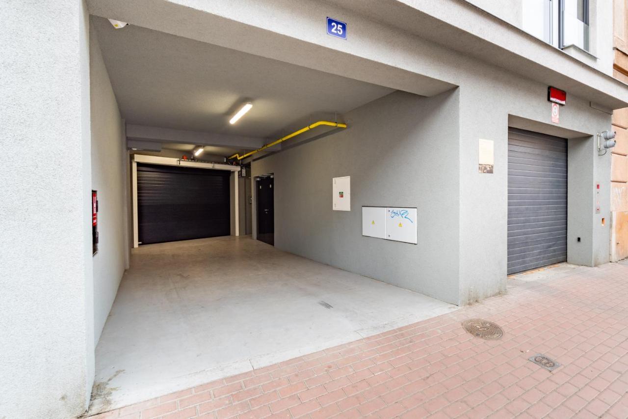 Brand New Studio Apartment # 42 In Brand New Building With Free Parking In The Center 프라하 외부 사진