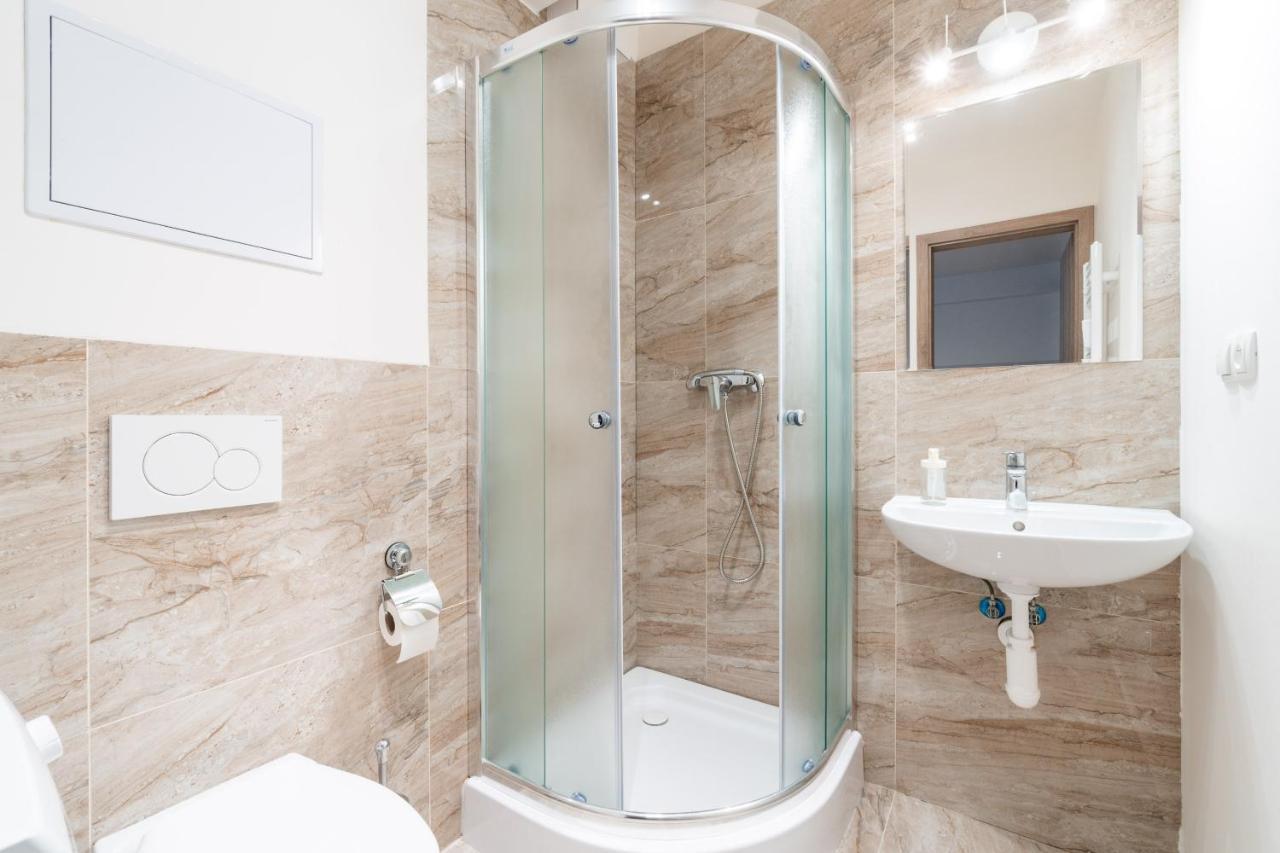 Brand New Studio Apartment # 42 In Brand New Building With Free Parking In The Center 프라하 외부 사진